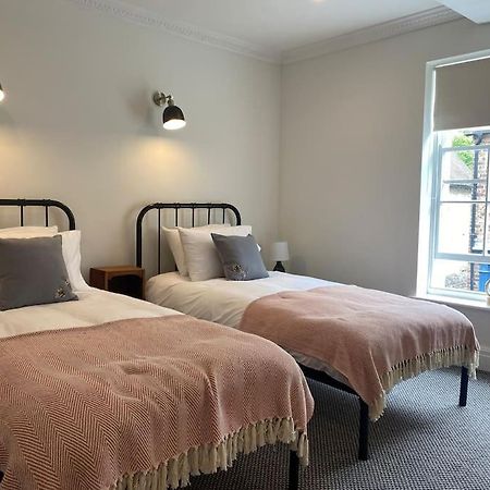 Lovely 2 Bedroom Apartment In Much Wenlock Exterior foto
